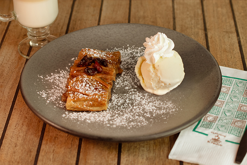 STRUDEL CASERO