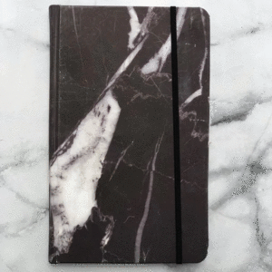 Mármol negro, puntos, mediano, pasta dura: cuaderno (MOPD)